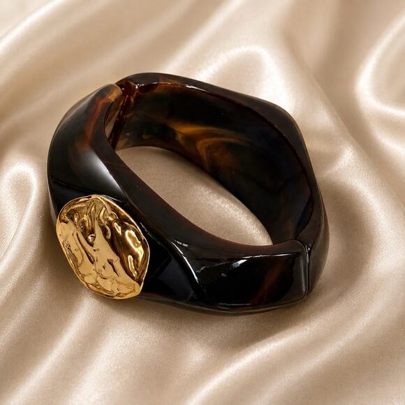 Unknown Jewelry - Lucite Clear Solid Wavy Bangle Bracelet Chunky Acrylic VTG Brown Coin Retro